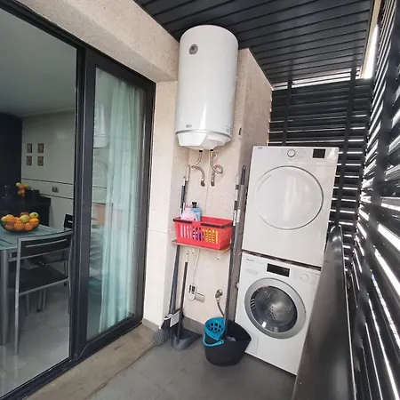 La Rosaleda, Centrico, Con Garaje Y Terraza Exterior Dénia