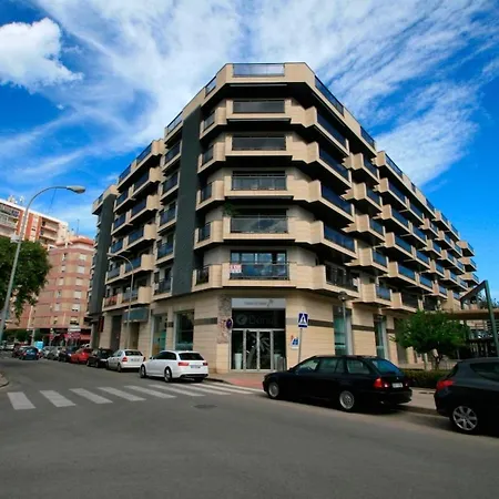 Appartement La Rosaleda, Centrico, Con Garaje Y Terraza Exterior