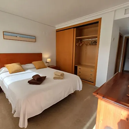 Appartement La Rosaleda, Centrico, Con Garaje Y Terraza Exterior *