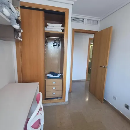 Appartement La Rosaleda, Centrico, Con Garaje Y Terraza Exterior